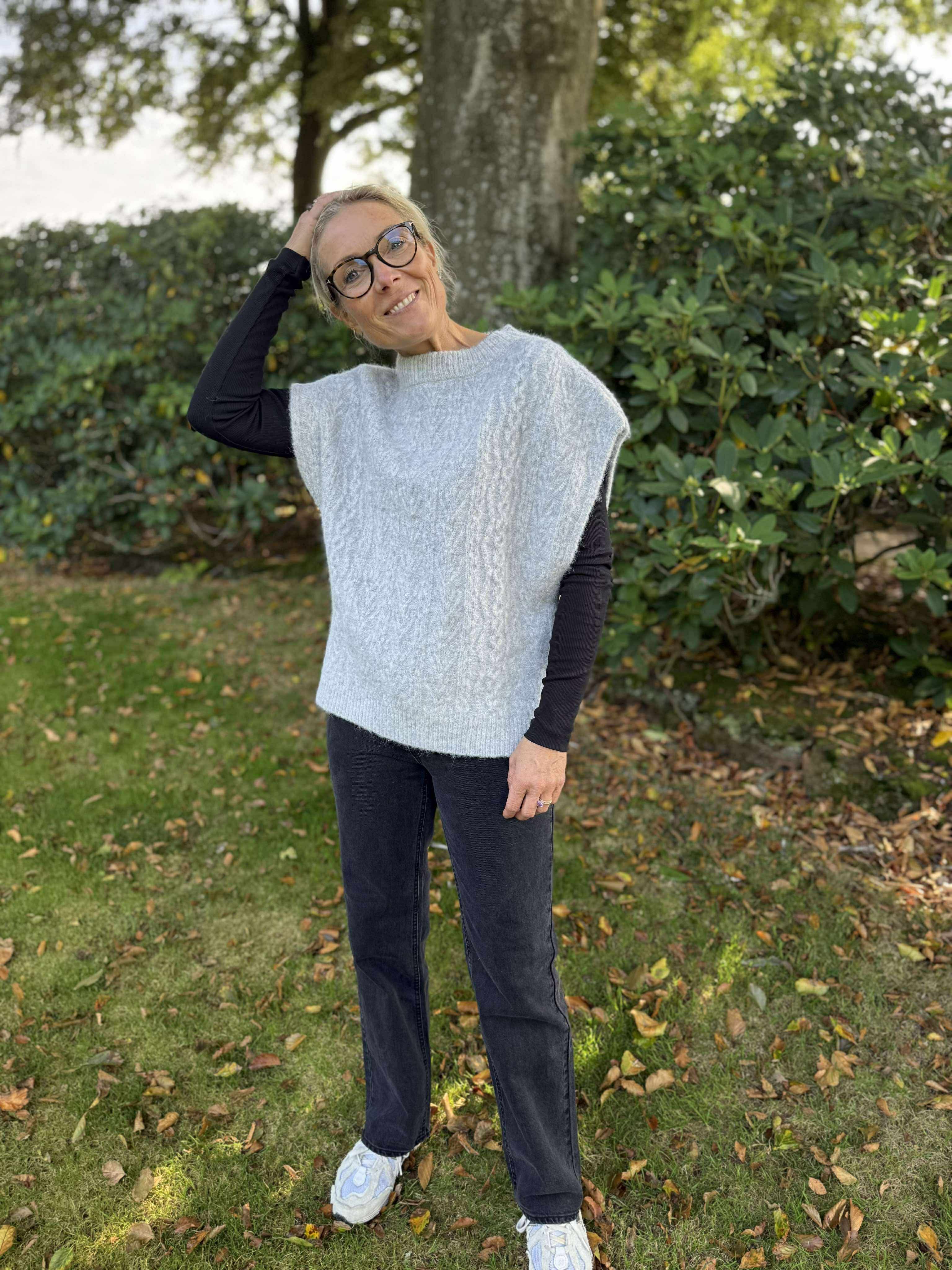 PCNOSIE Poncho - Light Grey Melange